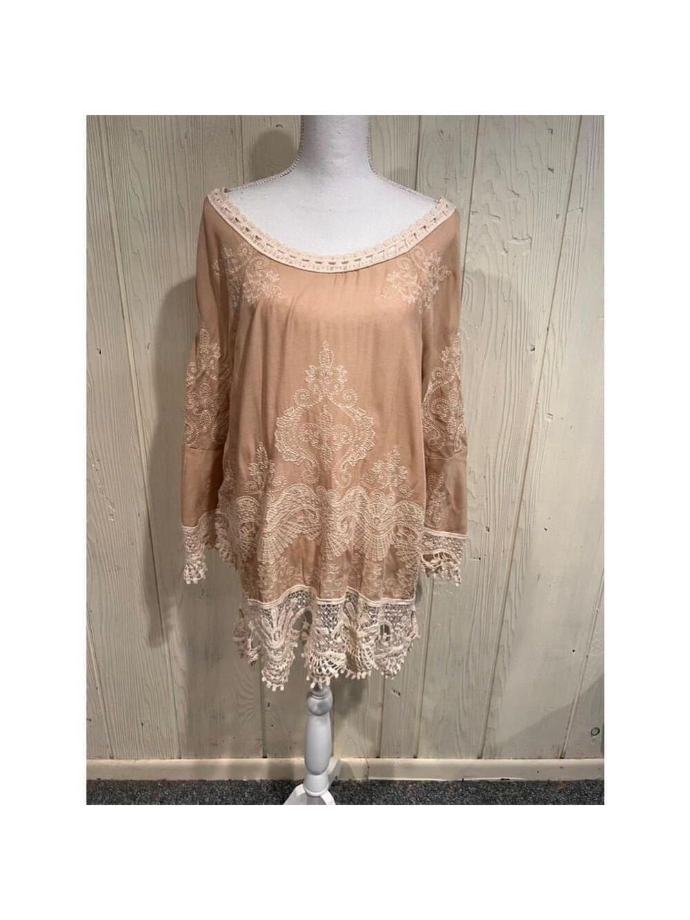 Solitaire Beige Embroidered Bell Sleeve Lace Top XL